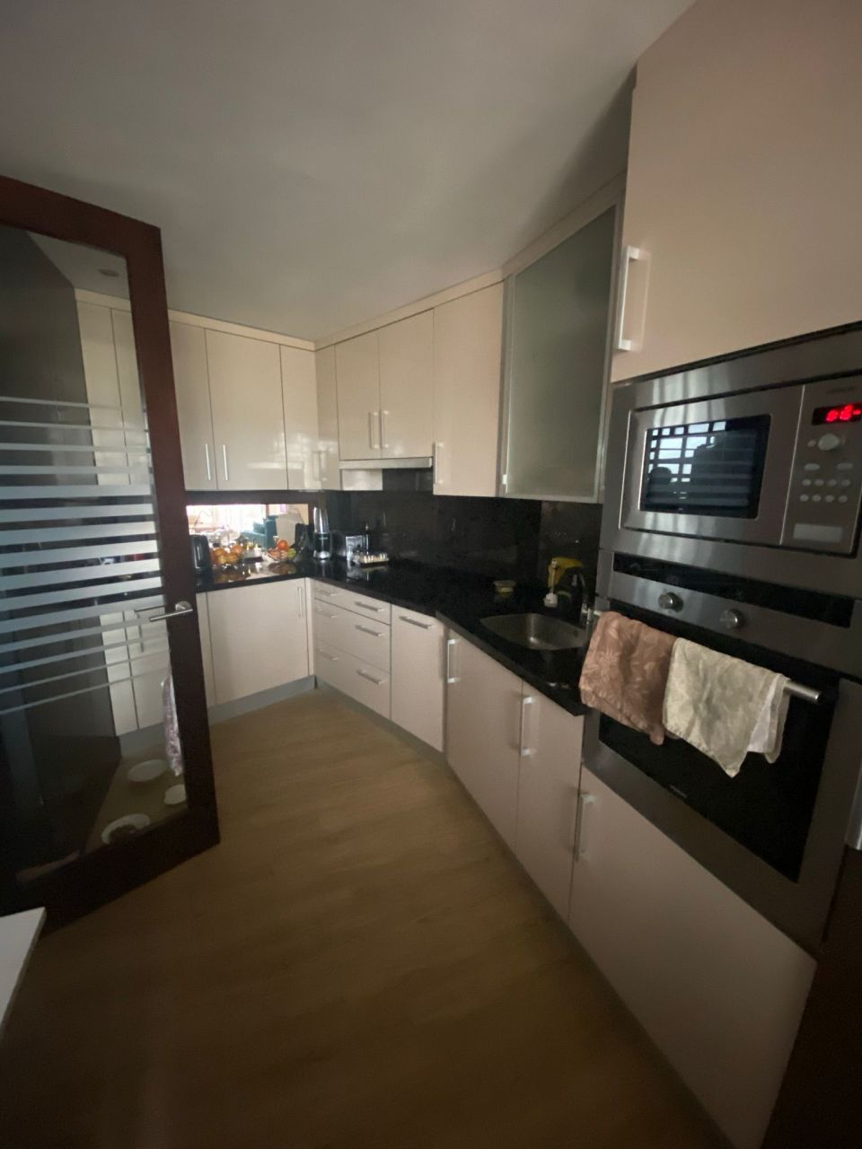 Beachfront apartment in Estepona