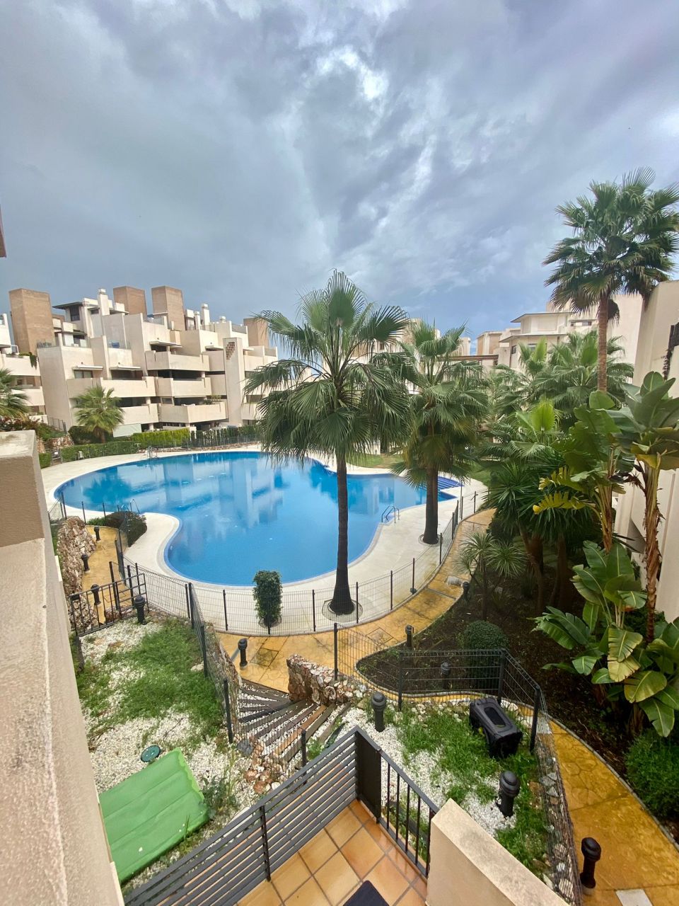 Beachfront apartment in Estepona