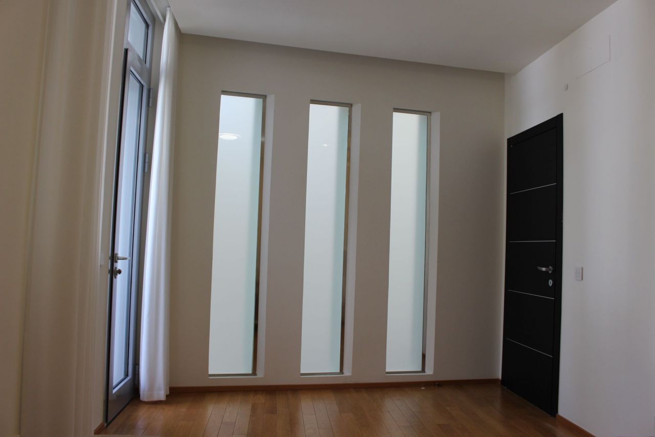 CONTEMPORARY STYLE HOUSE IN SIERRA BLANCA