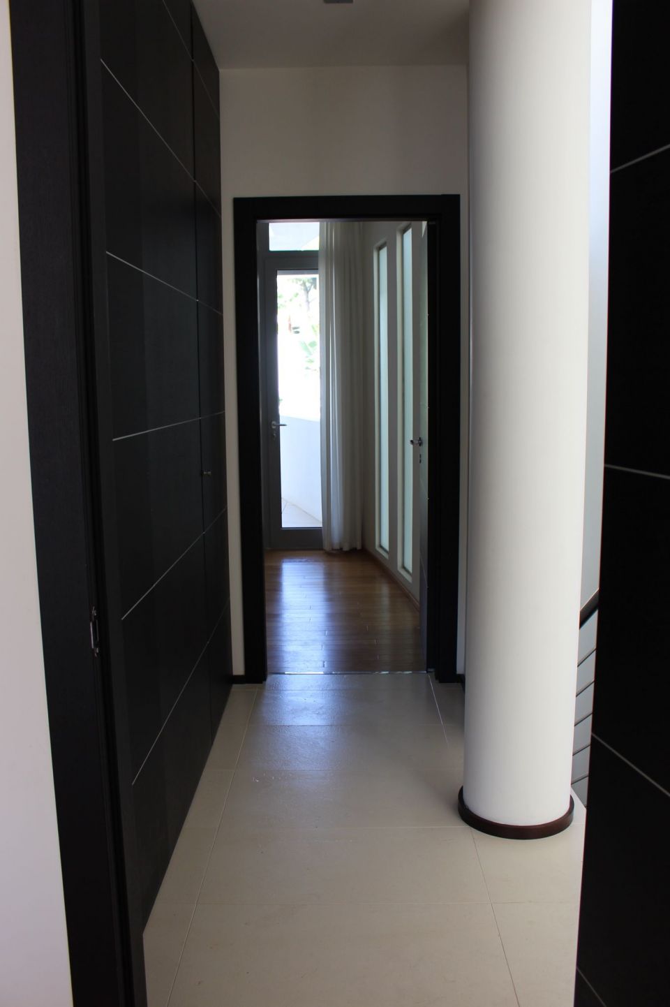 CONTEMPORARY STYLE HOUSE IN SIERRA BLANCA