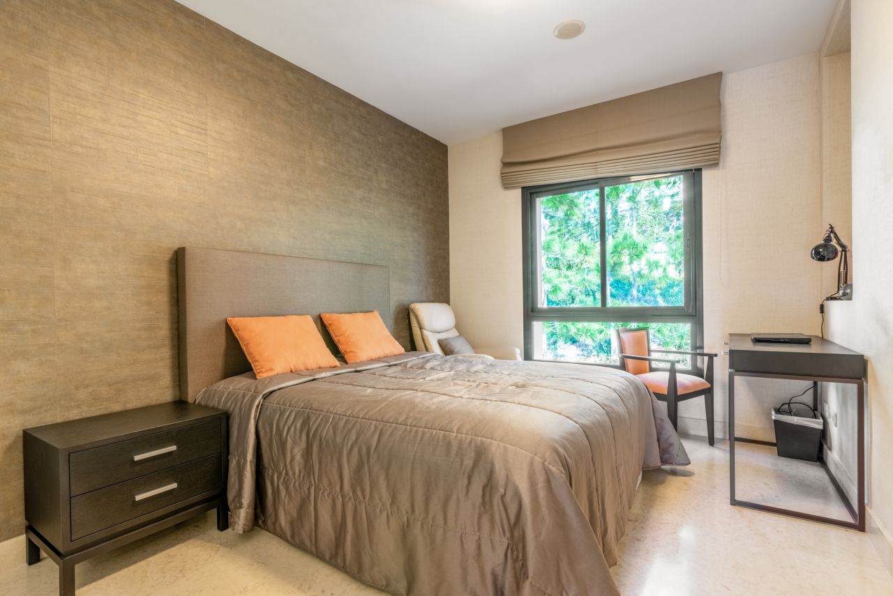 FANTASTIC PENTHOUSE WITH PANORAMIC SEA VIEWS