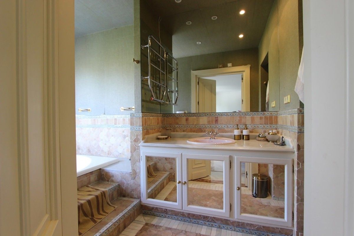 GREAT APARMENT WITH FRONTAL SEA VIEWS IN PUERTO BANUS