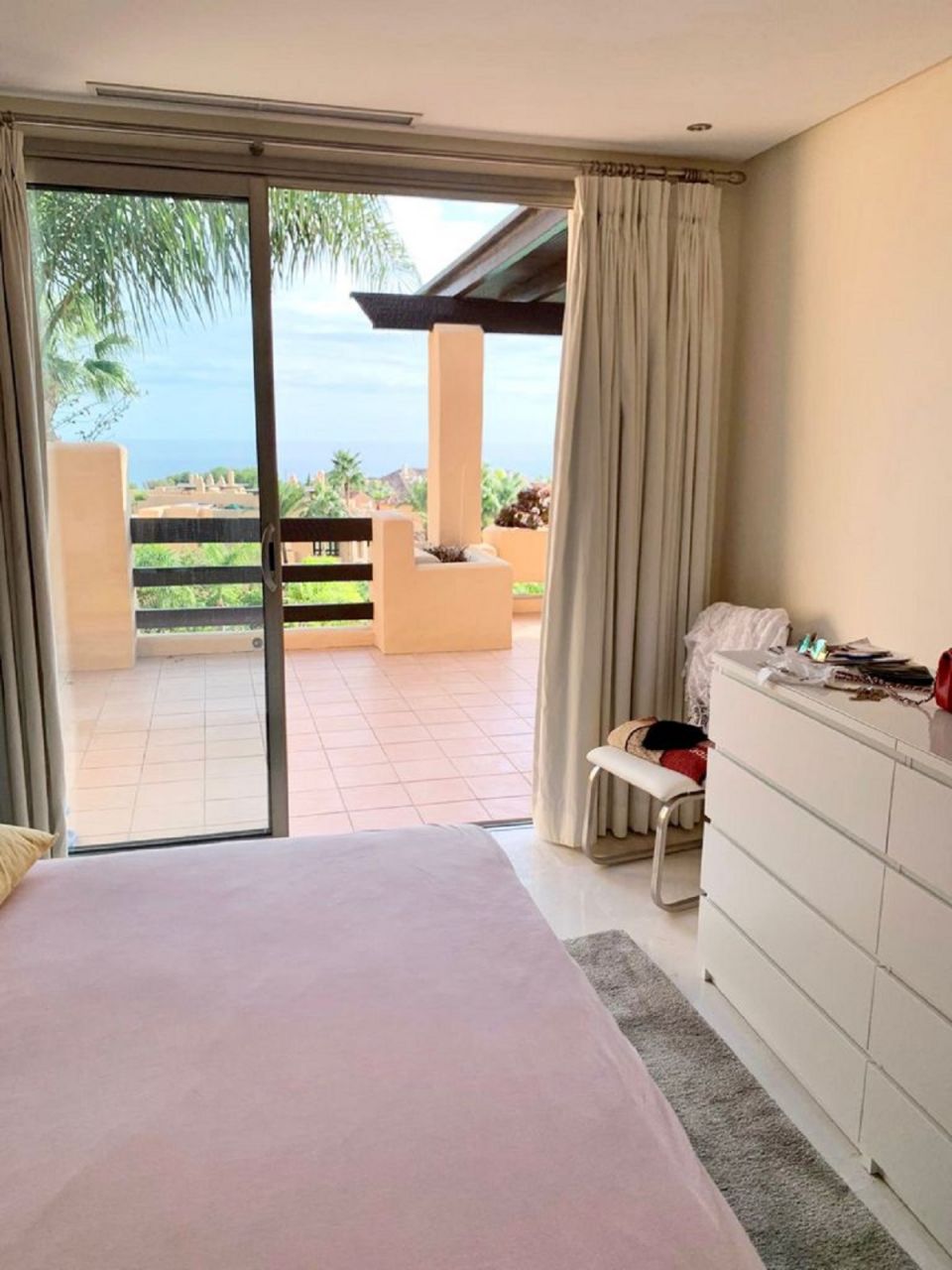 FABULOUS PENTHOUSE WITH SEA VIEWS