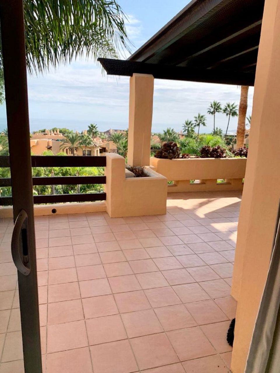 FABULOUS PENTHOUSE WITH SEA VIEWS