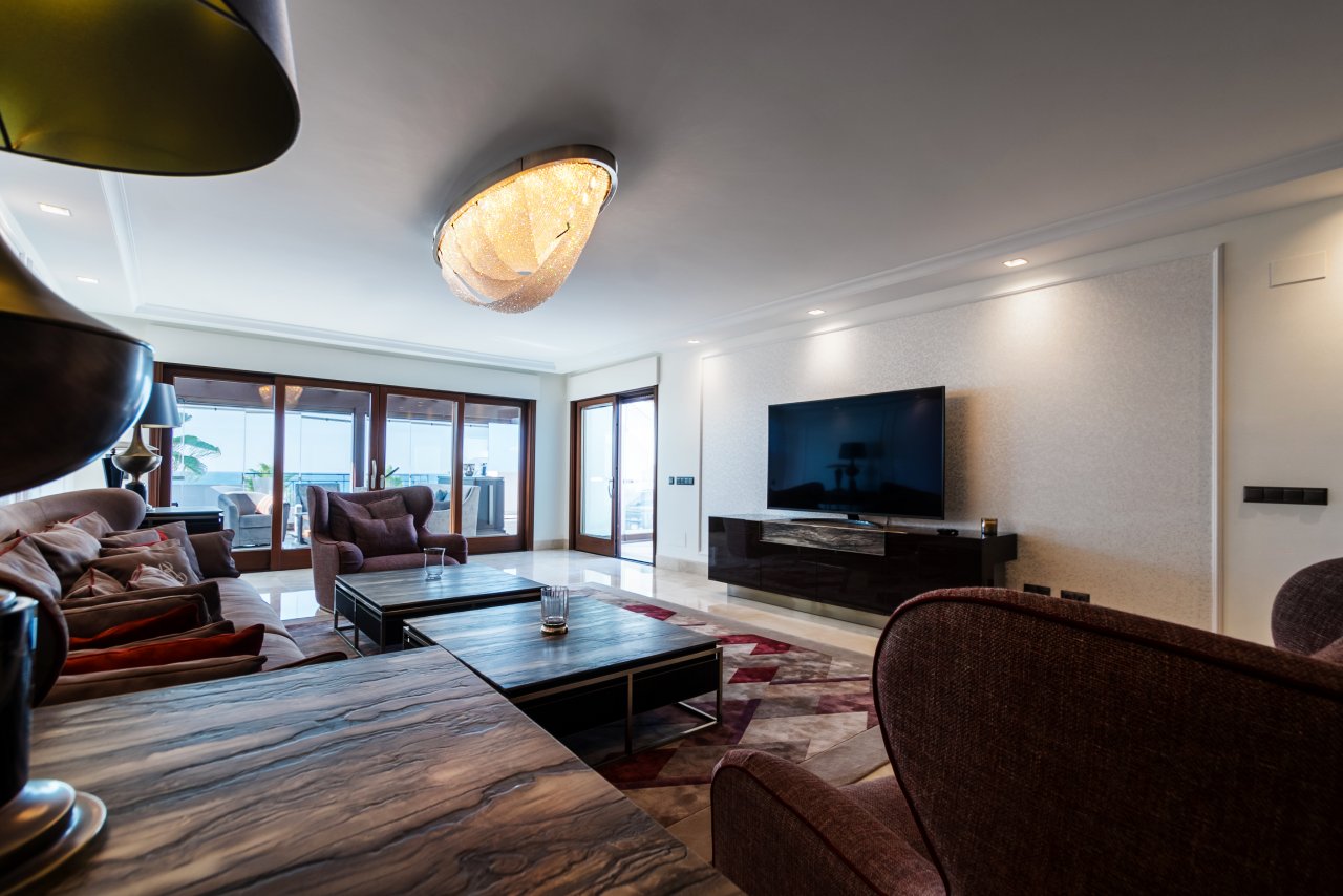 FIRSTLINE BEACH DUPLEX PENTHOUSE