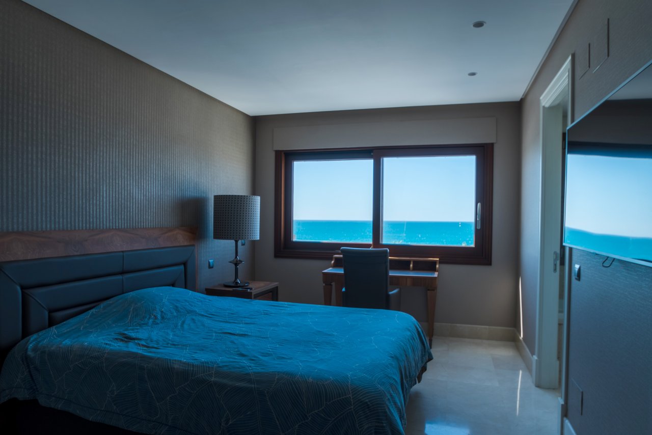 FIRSTLINE BEACH DUPLEX PENTHOUSE