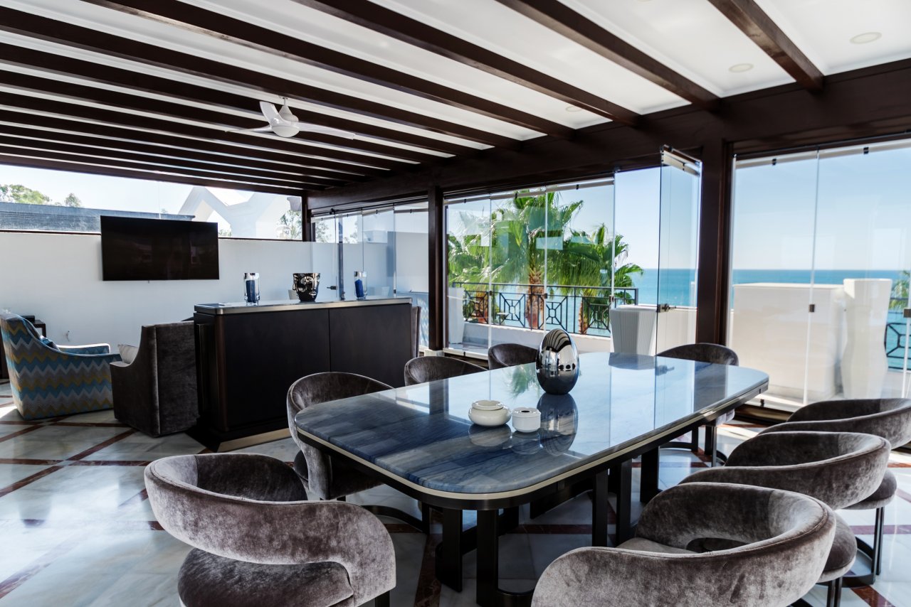 FIRSTLINE BEACH DUPLEX PENTHOUSE