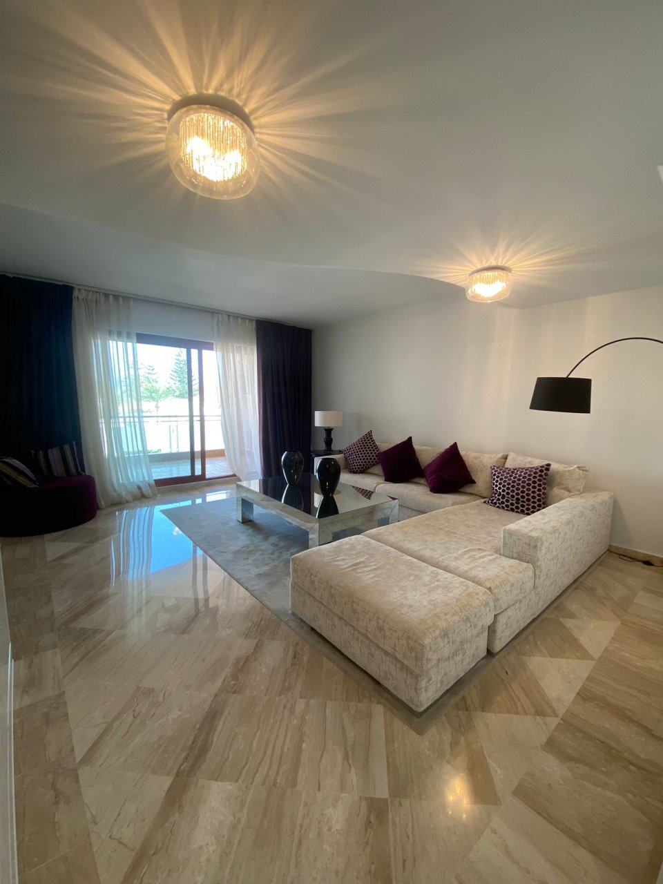 Firstline Beach Apartment with sea views