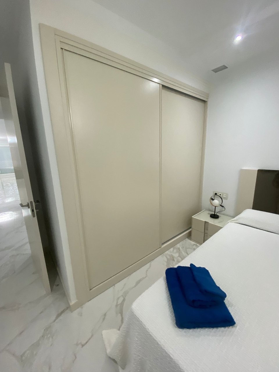 Luxurious Frontline beach Apartment