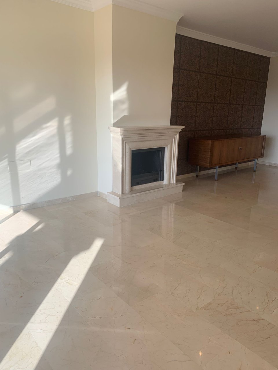 APARTMENT WITH PANORAMIC VIEWS