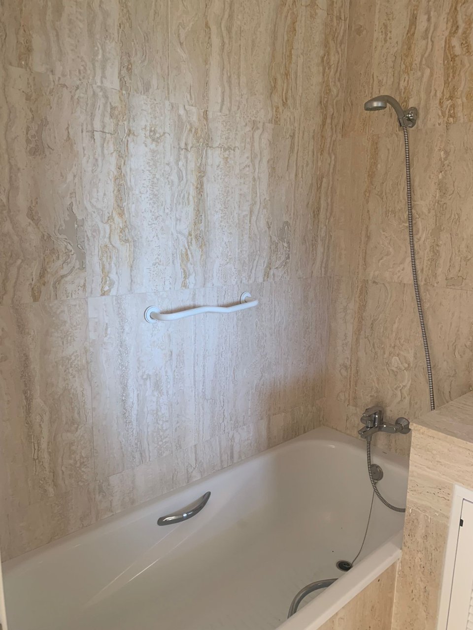 APARTMENT WITH PANORAMIC VIEWS