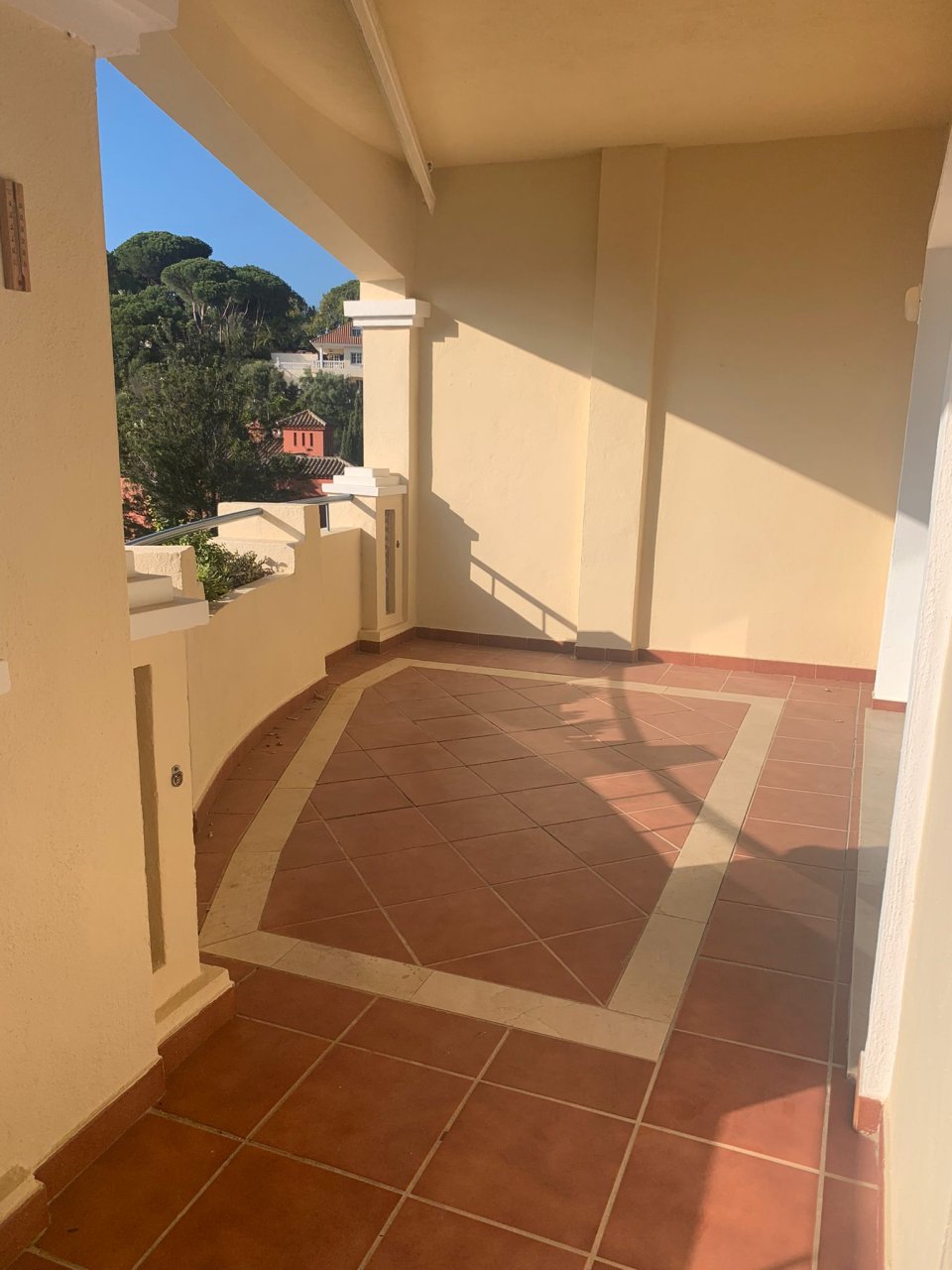 APARTMENT WITH PANORAMIC VIEWS