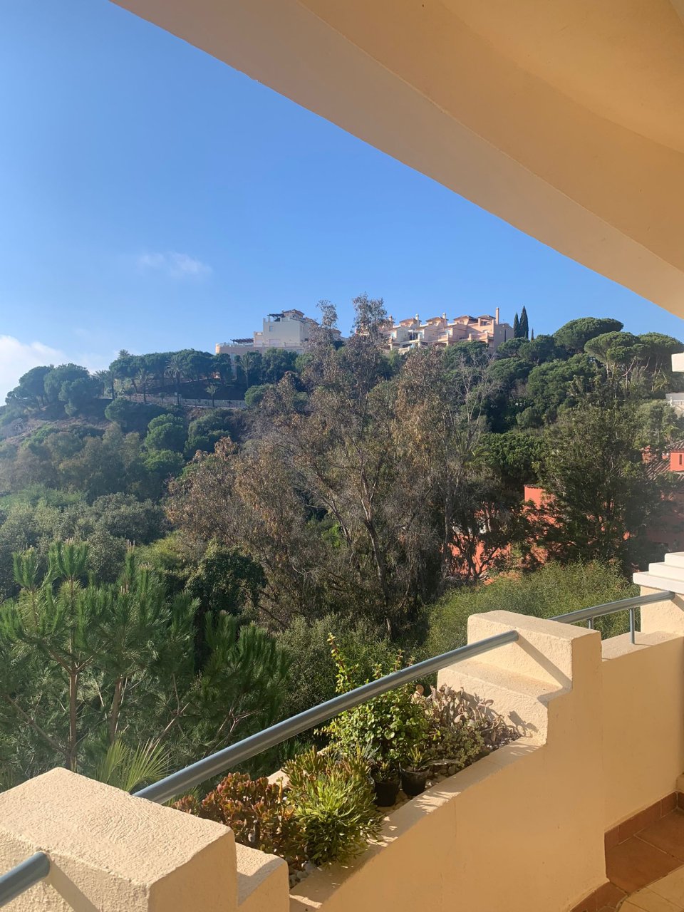 APARTMENT WITH PANORAMIC VIEWS