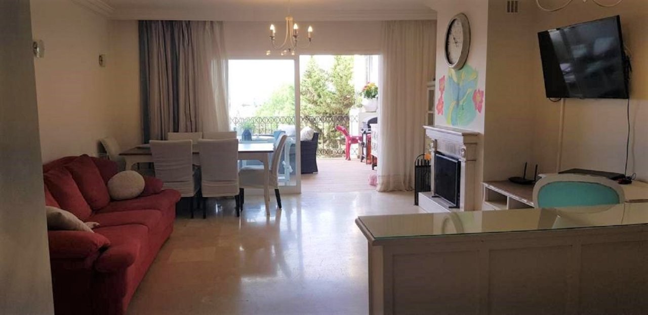 3 BED SEA VIEW APARTMENT CLOSE TO THE BEACH