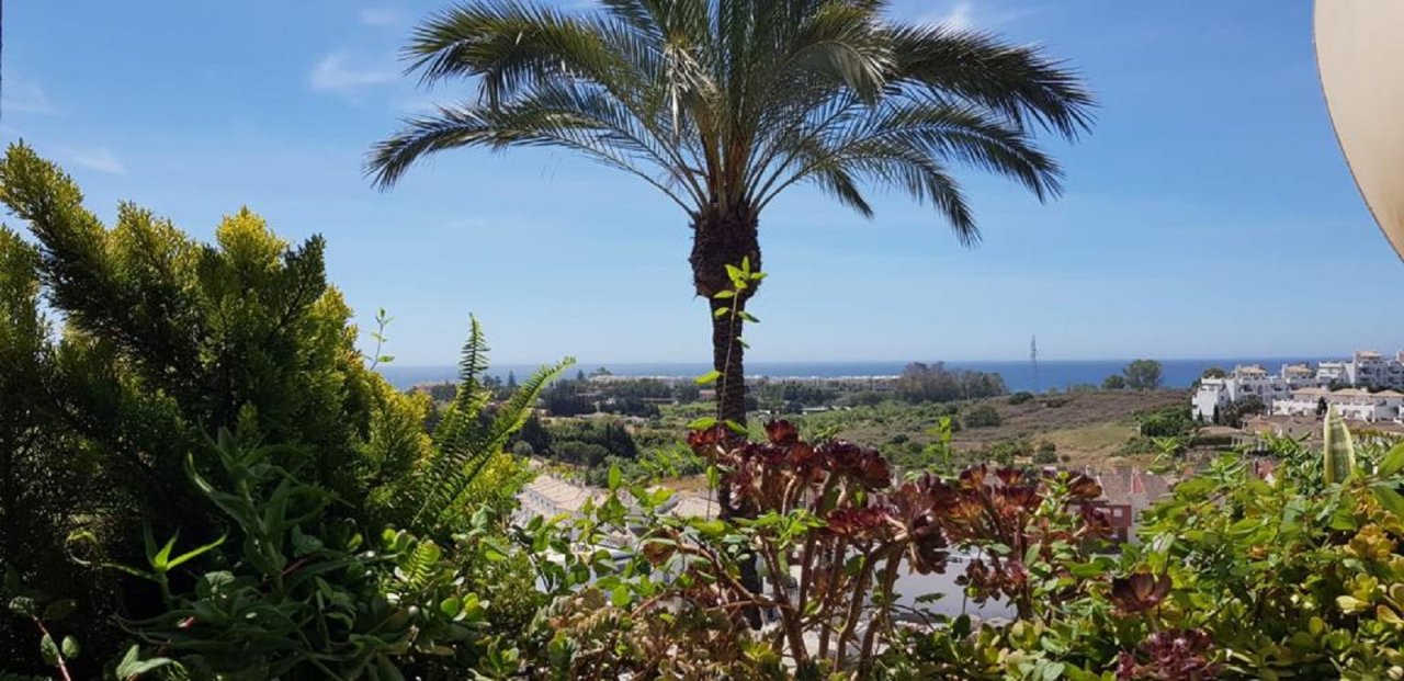 3 BED SEA VIEW APARTMENT CLOSE TO THE BEACH