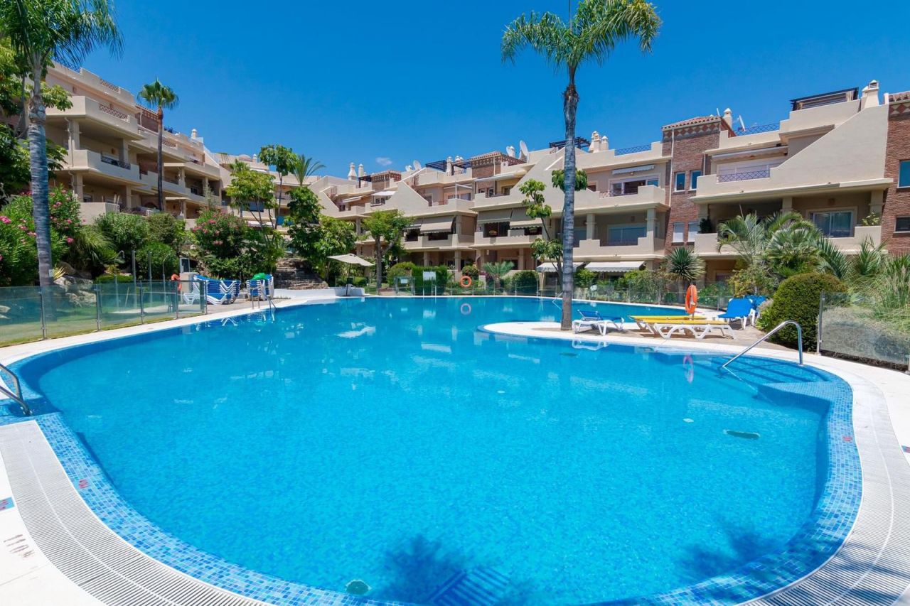 Toscana hills los flamingos apartment () Toscana hills los flamingos apartment ()
